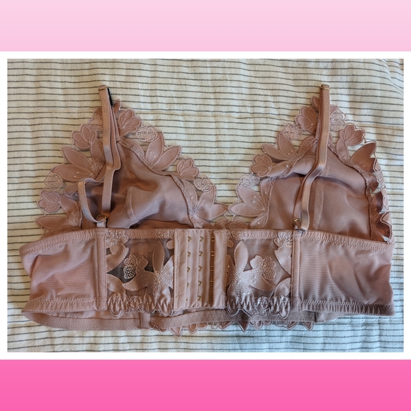 Victoria's Secret Unlined Bralette - Picture 5 of 16